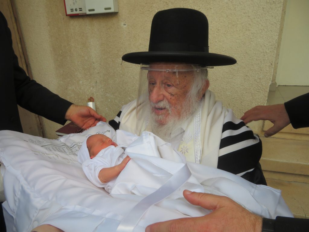 תיעוד: הברית לנין ראש הישיבה הגרב"ד פוברסקי