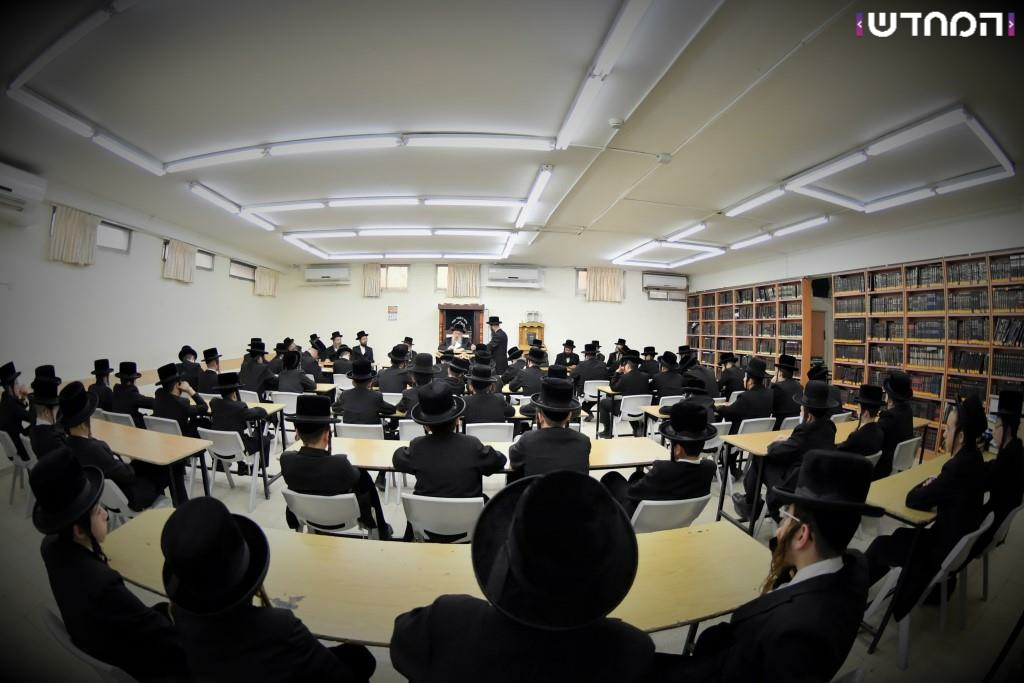 מעמד פתיחת הזמן בישיבת טשארנוביל אשדוד • גלריה