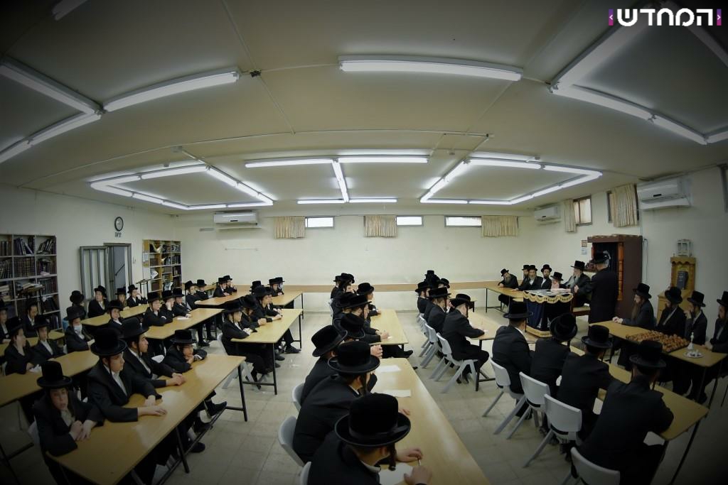 מעמד פתיחת הזמן בישיבת טשארנוביל אשדוד • גלריה