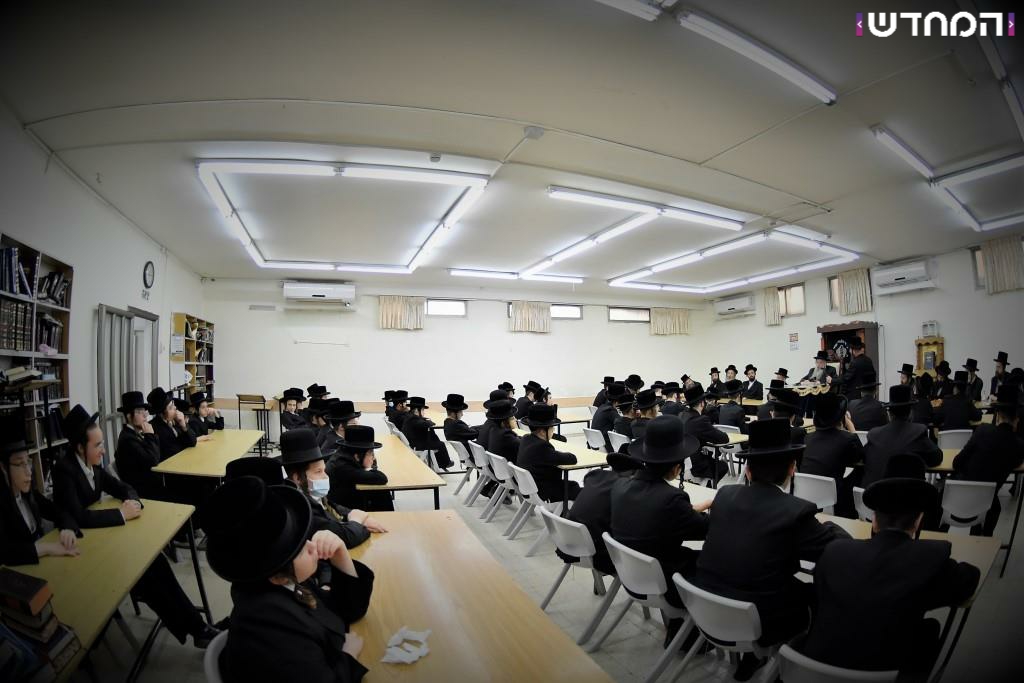 מעמד פתיחת הזמן בישיבת טשארנוביל אשדוד • גלריה