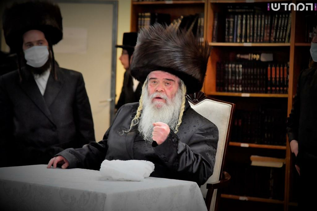 גלריה: שמחת הכנסת ספר תורה לישיבת קרעטשינף באלעד גלריה: שמחת הכנסת ספר תורה לישיבת קרעטשינף באלעד