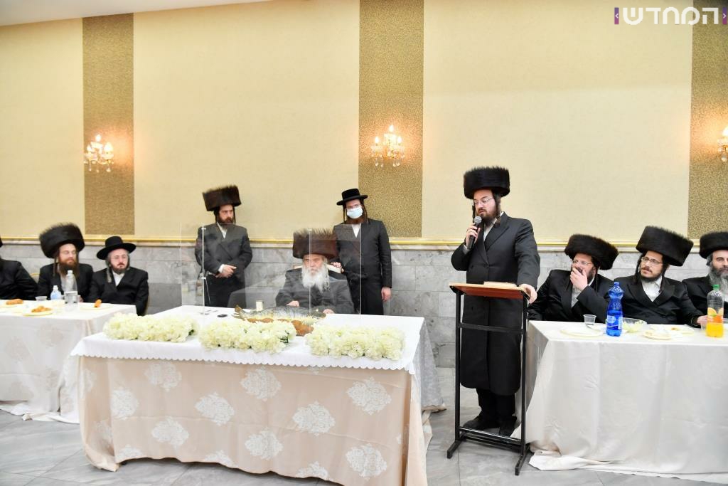 גלריה: שמחת הכנסת ספר תורה לישיבת קרעטשינף באלעד גלריה: שמחת הכנסת ספר תורה לישיבת קרעטשינף באלעד