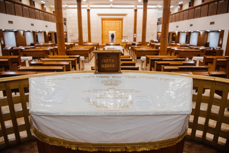 בירת רוסיה: מנייני קפסולות, תשליך, התרת נדרים ומוצאי החג