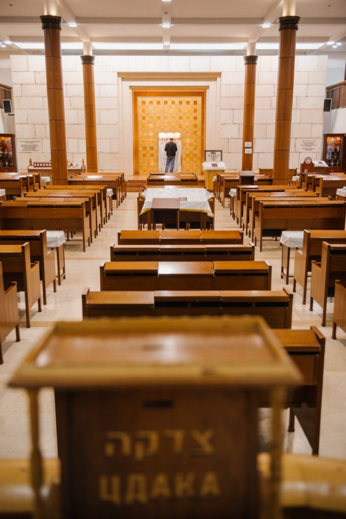 בירת רוסיה: מנייני קפסולות, תשליך, התרת נדרים ומוצאי החג