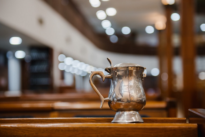 בירת רוסיה: מנייני קפסולות, תשליך, התרת נדרים ומוצאי החג