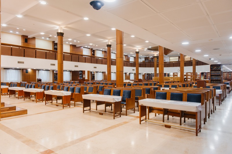 בירת רוסיה: מנייני קפסולות, תשליך, התרת נדרים ומוצאי החג