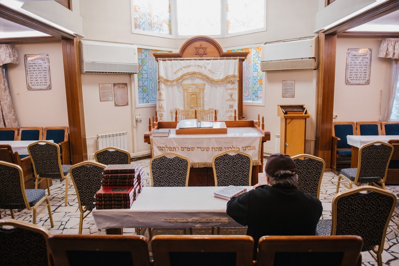 בירת רוסיה: מנייני קפסולות, תשליך, התרת נדרים ומוצאי החג