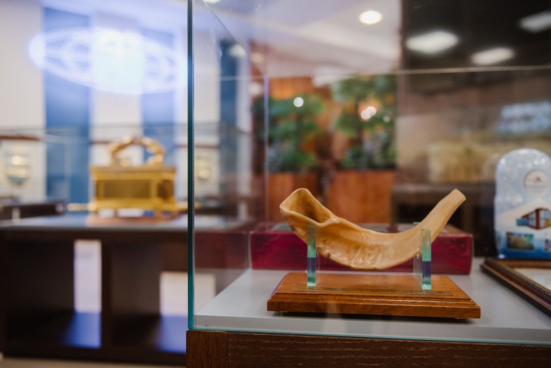 בירת רוסיה: מנייני קפסולות, תשליך, התרת נדרים ומוצאי החג