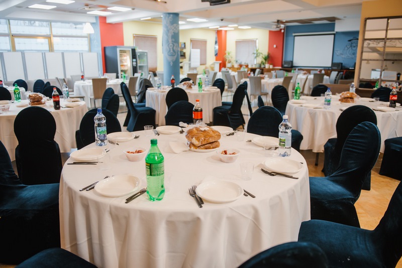 בירת רוסיה: מנייני קפסולות, תשליך, התרת נדרים ומוצאי החג