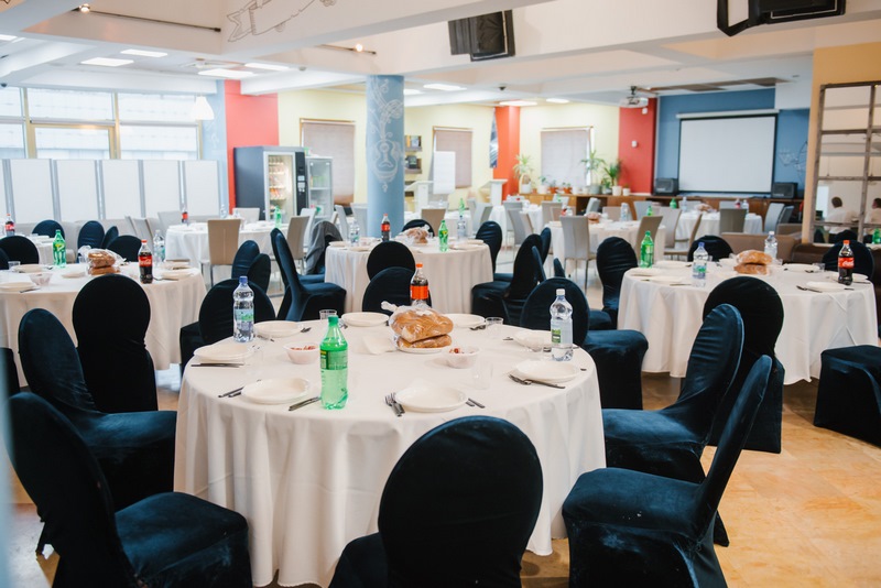 בירת רוסיה: מנייני קפסולות, תשליך, התרת נדרים ומוצאי החג