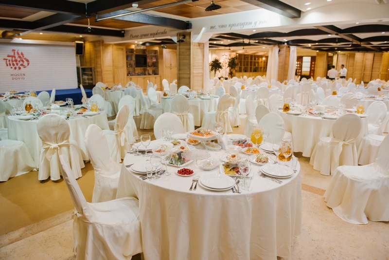 בירת רוסיה: מנייני קפסולות, תשליך, התרת נדרים ומוצאי החג