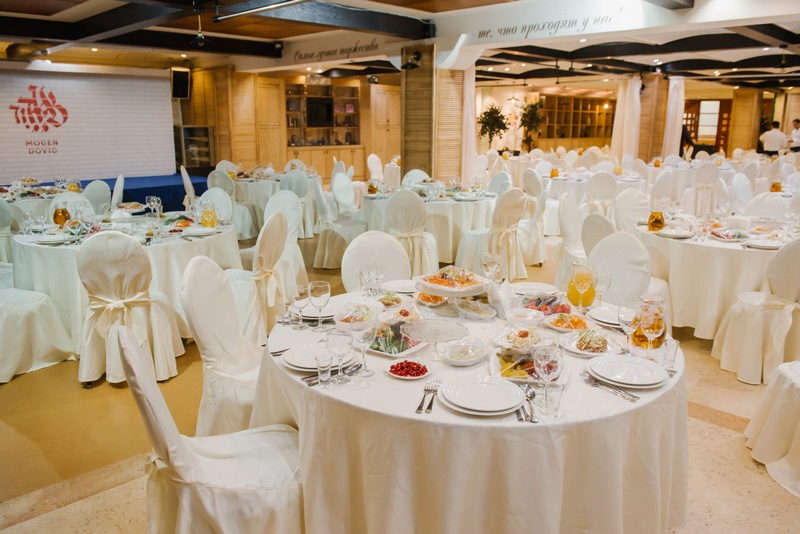 בירת רוסיה: מנייני קפסולות, תשליך, התרת נדרים ומוצאי החג