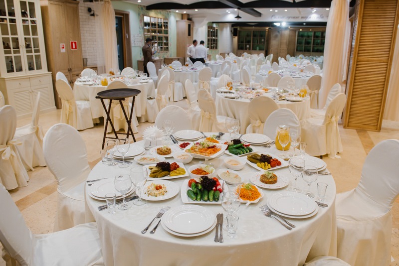 בירת רוסיה: מנייני קפסולות, תשליך, התרת נדרים ומוצאי החג