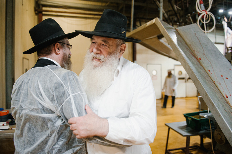 תיעוד מרוסיה: בדיקת סכיני השוחטים לקראת ראש השנה