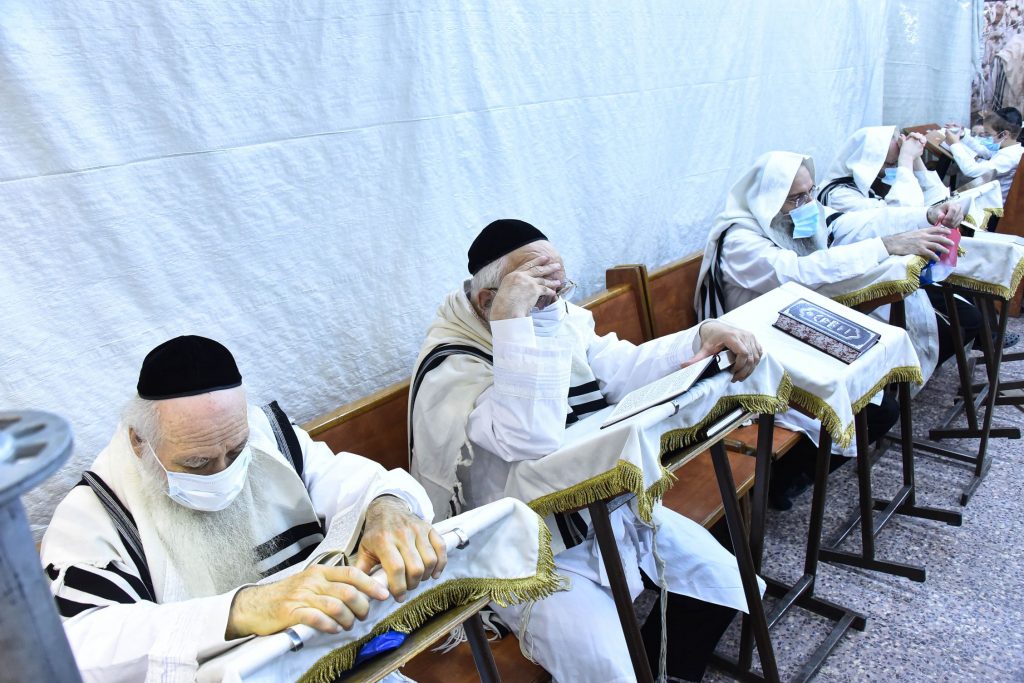 תיעוד מיוחד: 'כל נדרי' בפוניבז' תיעוד מיוחד: 'כל נדרי' בפוניבז'