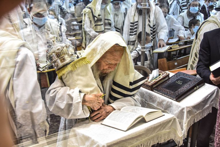 תיעוד מיוחד: 'כל נדרי' בפוניבז'