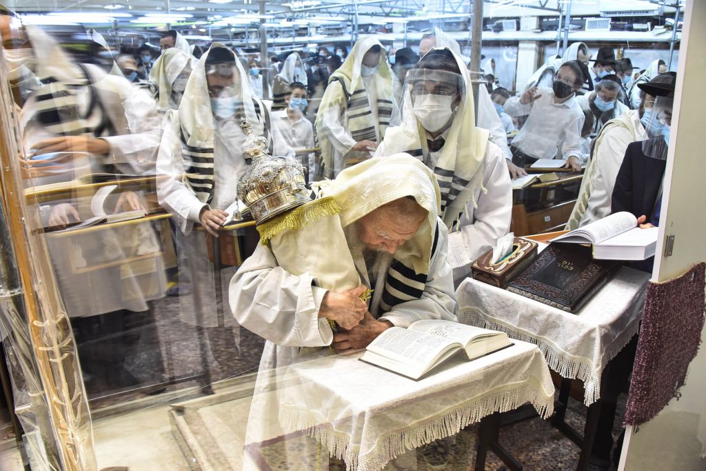 תיעוד מיוחד: 'כל נדרי' בפוניבז' תיעוד מיוחד: 'כל נדרי' בפוניבז'