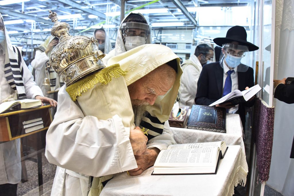 תיעוד מיוחד: 'כל נדרי' בפוניבז' תיעוד מיוחד: 'כל נדרי' בפוניבז'