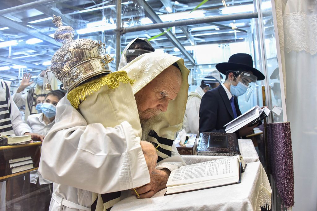 תיעוד מיוחד: 'כל נדרי' בפוניבז' תיעוד מיוחד: 'כל נדרי' בפוניבז'