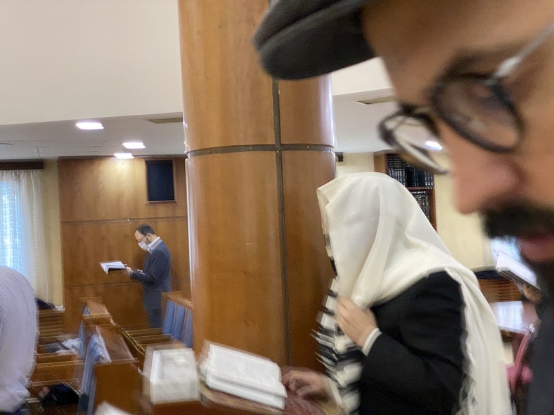 בירת רוסיה: מנייני קפסולות, תשליך, התרת נדרים ומוצאי החג