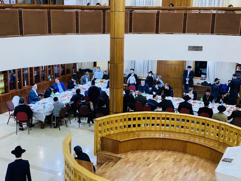 בירת רוסיה: מנייני קפסולות, תשליך, התרת נדרים ומוצאי החג