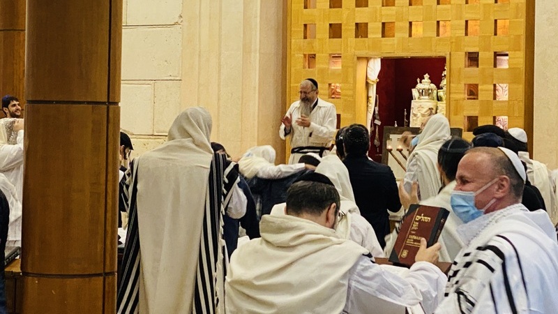 גלריה: סיום תפילת נעילה בביהכנ"ס המרכזי במוסקבה
