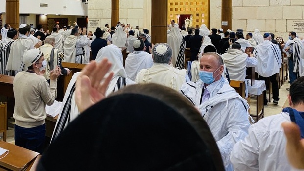 גלריה: סיום תפילת נעילה בביהכנ"ס המרכזי במוסקבה