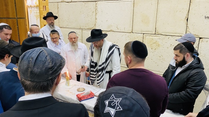 גלריה: סיום תפילת נעילה בביהכנ"ס המרכזי במוסקבה