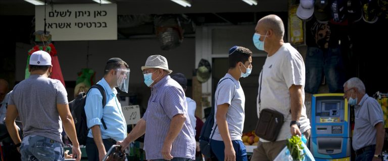 מסכות מסכה קורונה רחוב שגרה