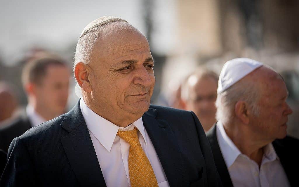 האם יוטל פיקדון על בקבוקים גדולים? • מבזקי הכלכלה