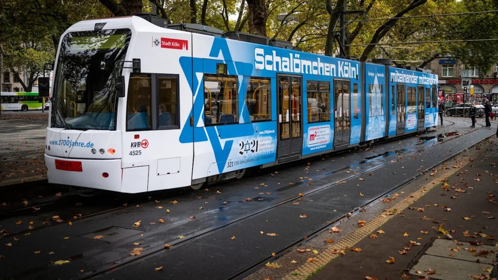 דרס זוג חרדים למוות וישוחרר מהכלא • מבזקי העולם היהודי