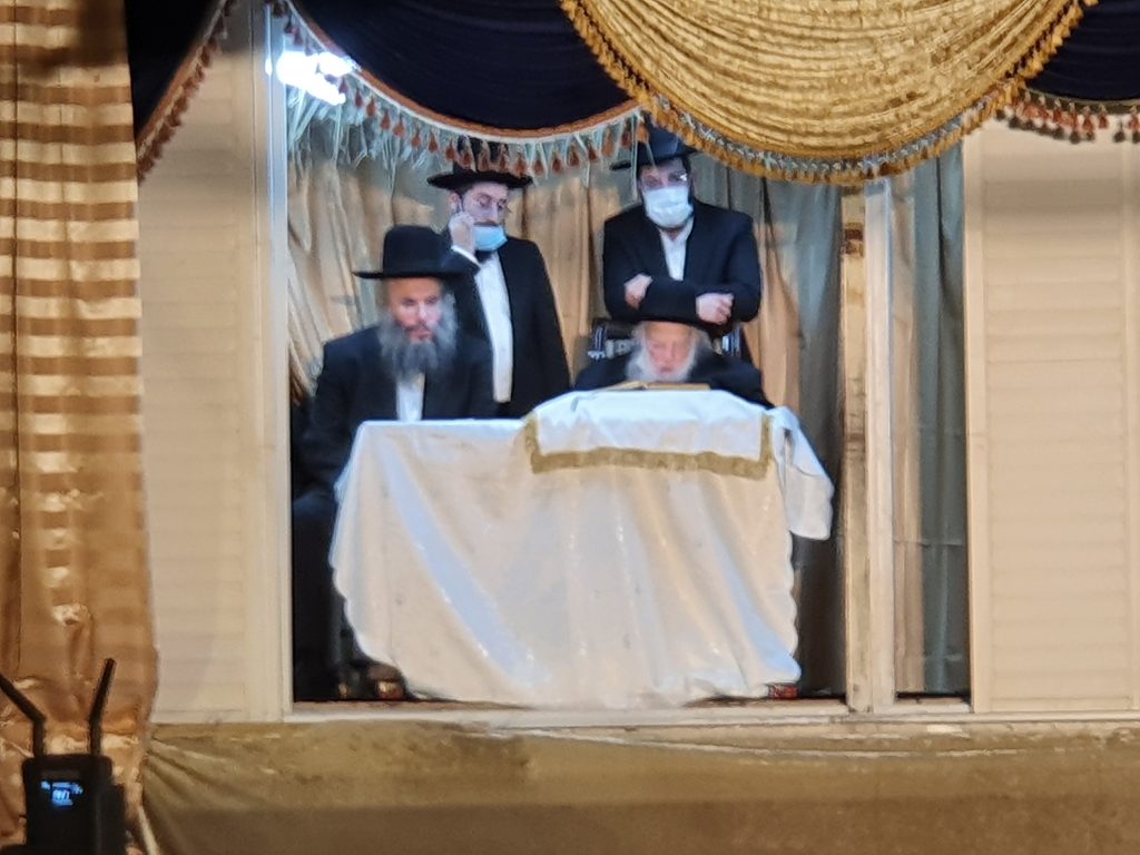 גלריית וידאו מיוחדת: הקבלת פני רבו לשר התורה גלריית וידאו מיוחדת: הקבלת פני רבו לשר התורה