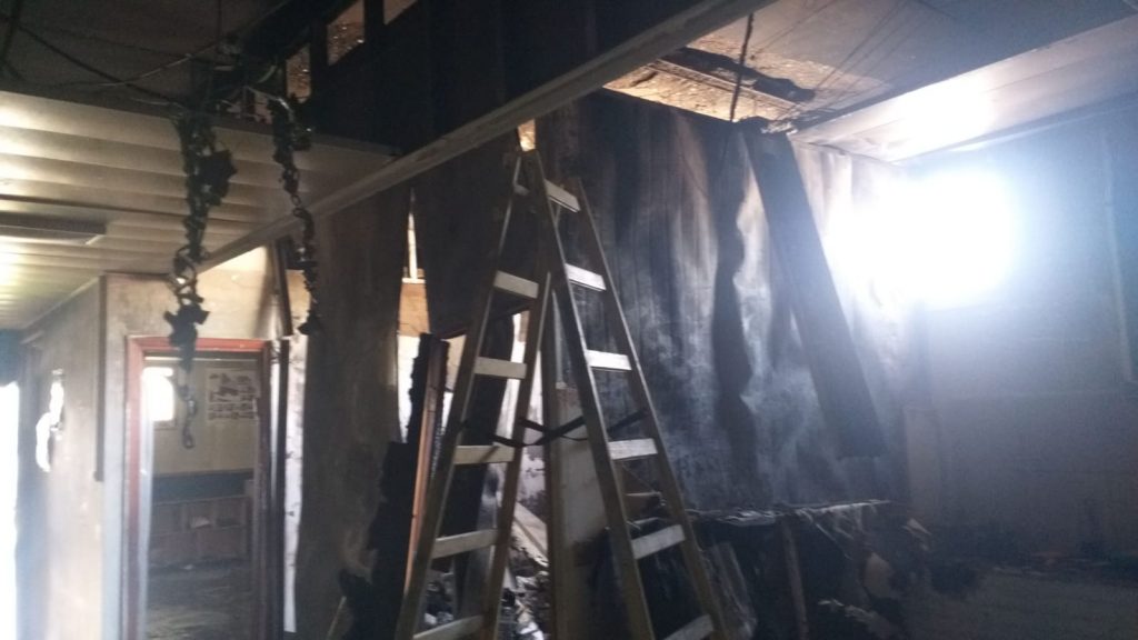 צפו בתיעוד: ה'חיידר' נשרף כליל, תמונות גדולי הדור נשארו בשלמותם צפו בתיעוד: ה'חיידר' נשרף כליל, תמונות גדולי הדור נשארו בשלמותם