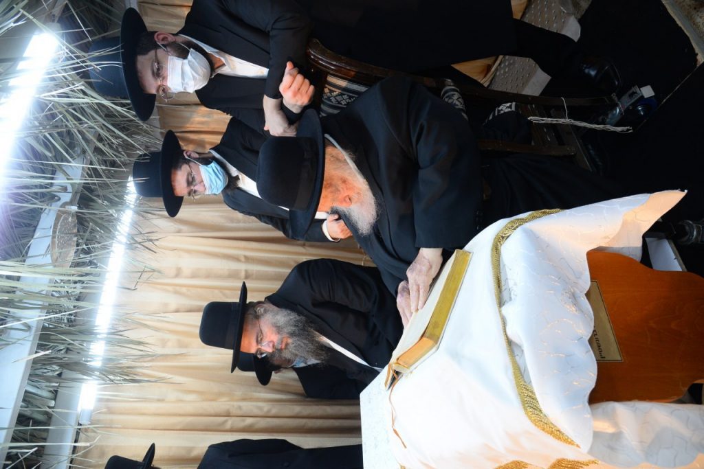 גלריית וידאו מיוחדת: הקבלת פני רבו לשר התורה גלריית וידאו מיוחדת: הקבלת פני רבו לשר התורה