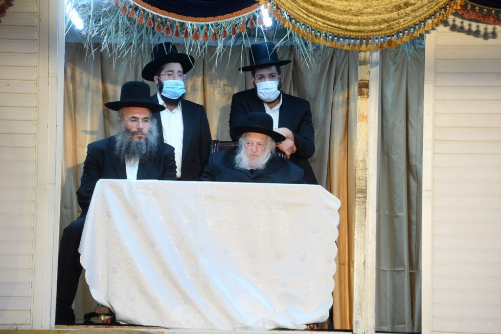 גלריית וידאו מיוחדת: הקבלת פני רבו לשר התורה גלריית וידאו מיוחדת: הקבלת פני רבו לשר התורה