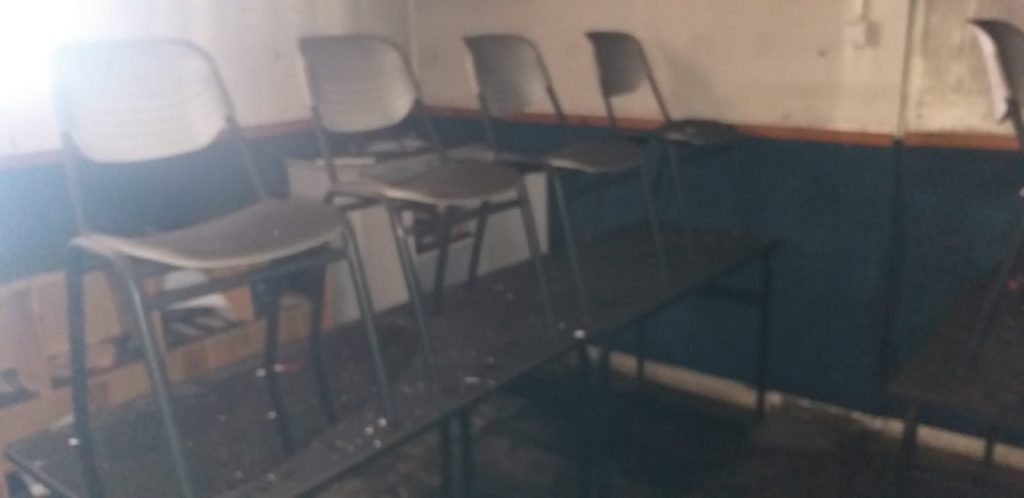 צפו בתיעוד: ה'חיידר' נשרף כליל, תמונות גדולי הדור נשארו בשלמותם צפו בתיעוד: ה'חיידר' נשרף כליל, תמונות גדולי הדור נשארו בשלמותם