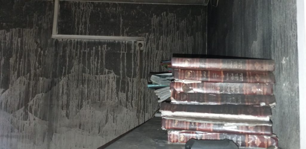 צפו בתיעוד: ה'חיידר' נשרף כליל, תמונות גדולי הדור נשארו בשלמותם צפו בתיעוד: ה'חיידר' נשרף כליל, תמונות גדולי הדור נשארו בשלמותם