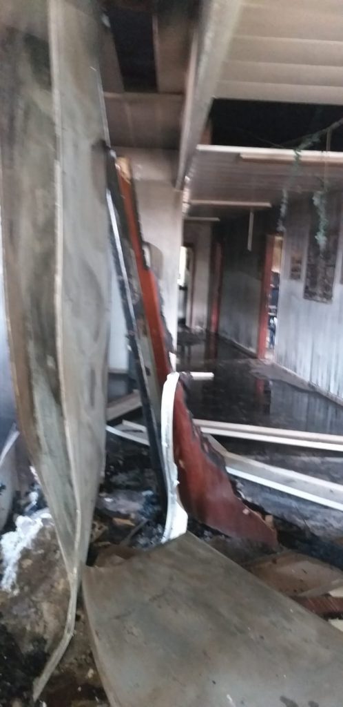 צפו בתיעוד: ה'חיידר' נשרף כליל, תמונות גדולי הדור נשארו בשלמותם צפו בתיעוד: ה'חיידר' נשרף כליל, תמונות גדולי הדור נשארו בשלמותם