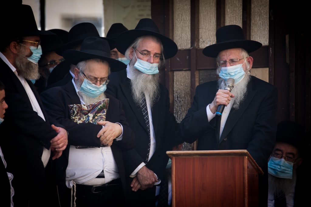 תיעוד: הלווית הגר"י קורן זצ"ל מראשי ישיבת קול תורה תיעוד: הלווית הגר"י קורן זצ"ל מראשי ישיבת קול תורה