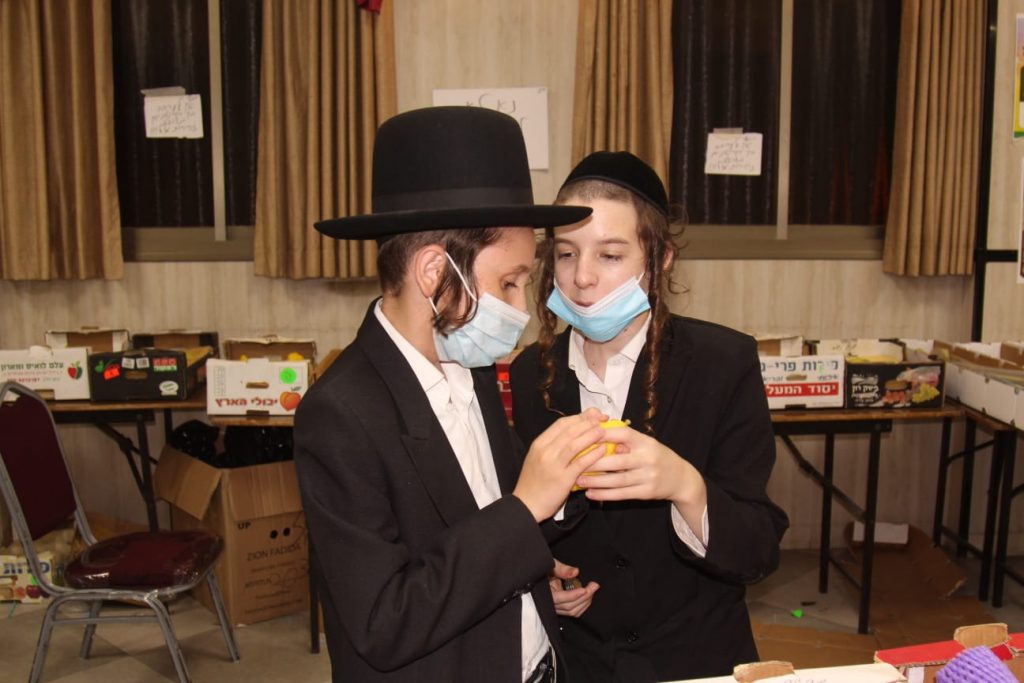 אווירת החג במודיעין עילית בעדשת המצלמה