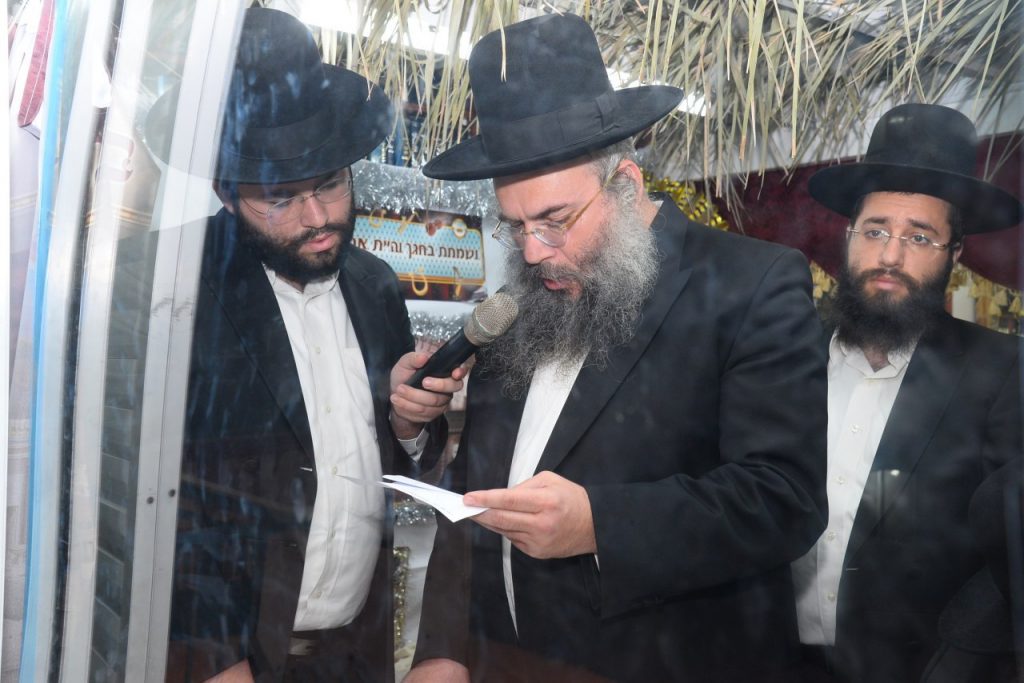 מעמד סיום 15,000,000 סדרי לימוד והקבלת פני רבו בחצר בית שר התורה • תיעוד