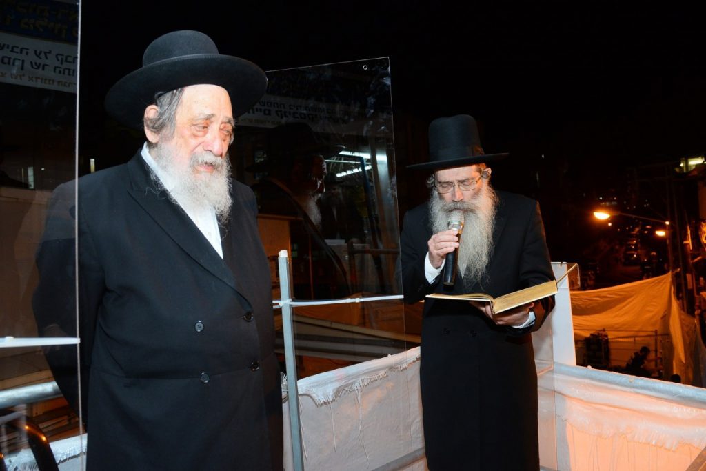 מעמד סיום 15,000,000 סדרי לימוד והקבלת פני רבו בחצר בית שר התורה • תיעוד