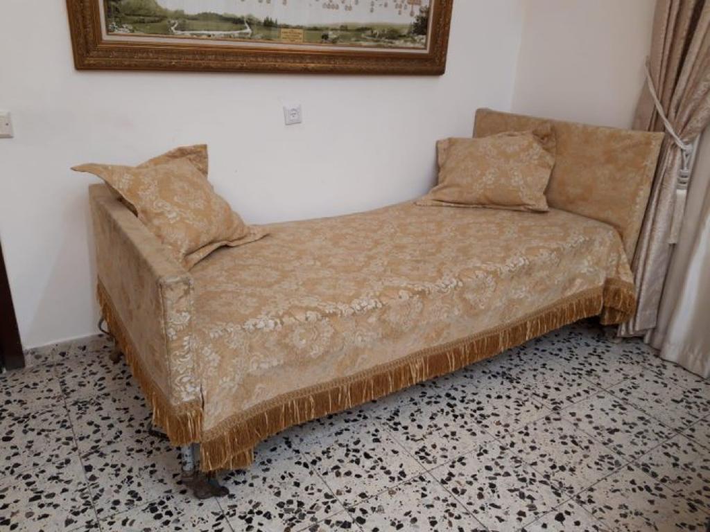 היסטוריה בויז׳ניץ: מיטת האמרי חיים זי"ע עברה בירושה לנכד ממונסי