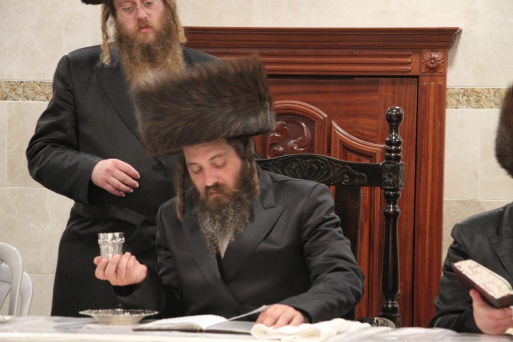 תיעוד: שבת הכתרה בפיטסבורג בראשות כ"ק האדמו"ר תיעוד: שבת הכתרה בפיטסבורג בראשות כ"ק האדמו"ר