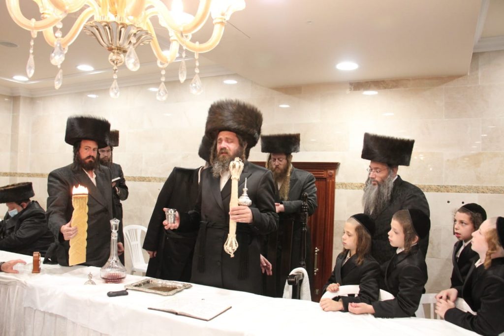 תיעוד: שבת הכתרה בפיטסבורג בראשות כ"ק האדמו"ר תיעוד: שבת הכתרה בפיטסבורג בראשות כ"ק האדמו"ר