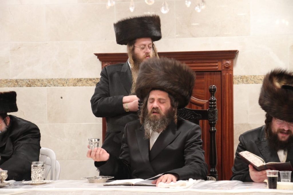 תיעוד: שבת הכתרה בפיטסבורג בראשות כ"ק האדמו"ר תיעוד: שבת הכתרה בפיטסבורג בראשות כ"ק האדמו"ר