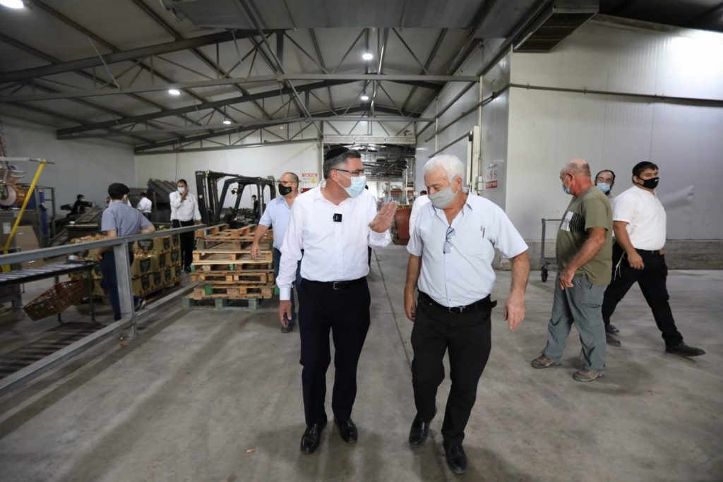 שר החקלאות נערך לשנת השמיטה תשפ"ב שר החקלאות נערך לשנת השמיטה תשפ"ב