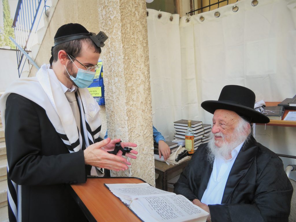 וָאֹ֥מַר לָ֖ךְ בְּדָמַ֥יִךְ חֲיִֽי׃ הברית לנין המשותף של מרנן הגר"ג אדלשטיין והגרב"ד פוברסקי וָאֹ֥מַר לָ֖ךְ בְּדָמַ֥יִךְ חֲיִֽי׃ הברית לנין המשותף של מרנן הגר"ג אדלשטיין והגרב"ד פוברסקי