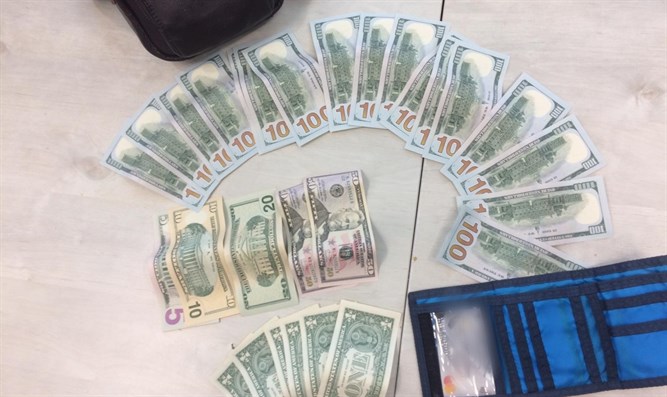 2000 $ בשטרות הוחזרו לנוסע ברכבת ישראל