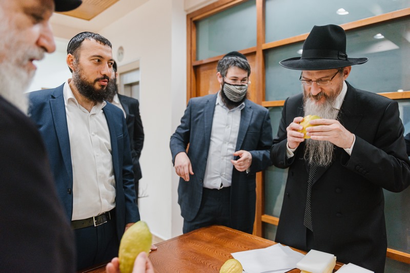 ההכנות במוסקבה לקראת חג סוכות בטוח ומוגן